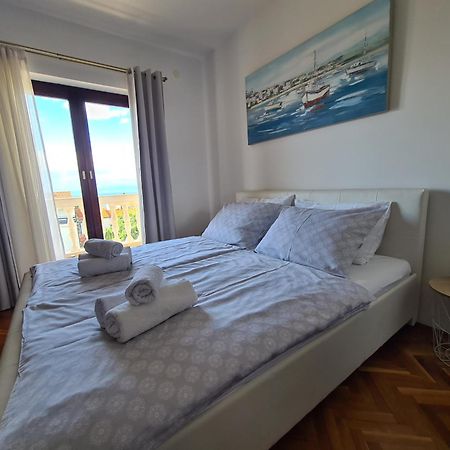 Villa Rea Малинска Екстериор снимка