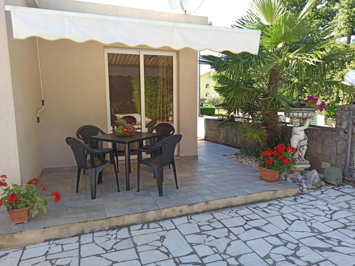 Villa Rea Малинска Екстериор снимка