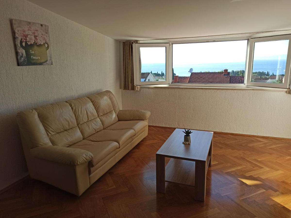 Villa Rea Малинска Екстериор снимка