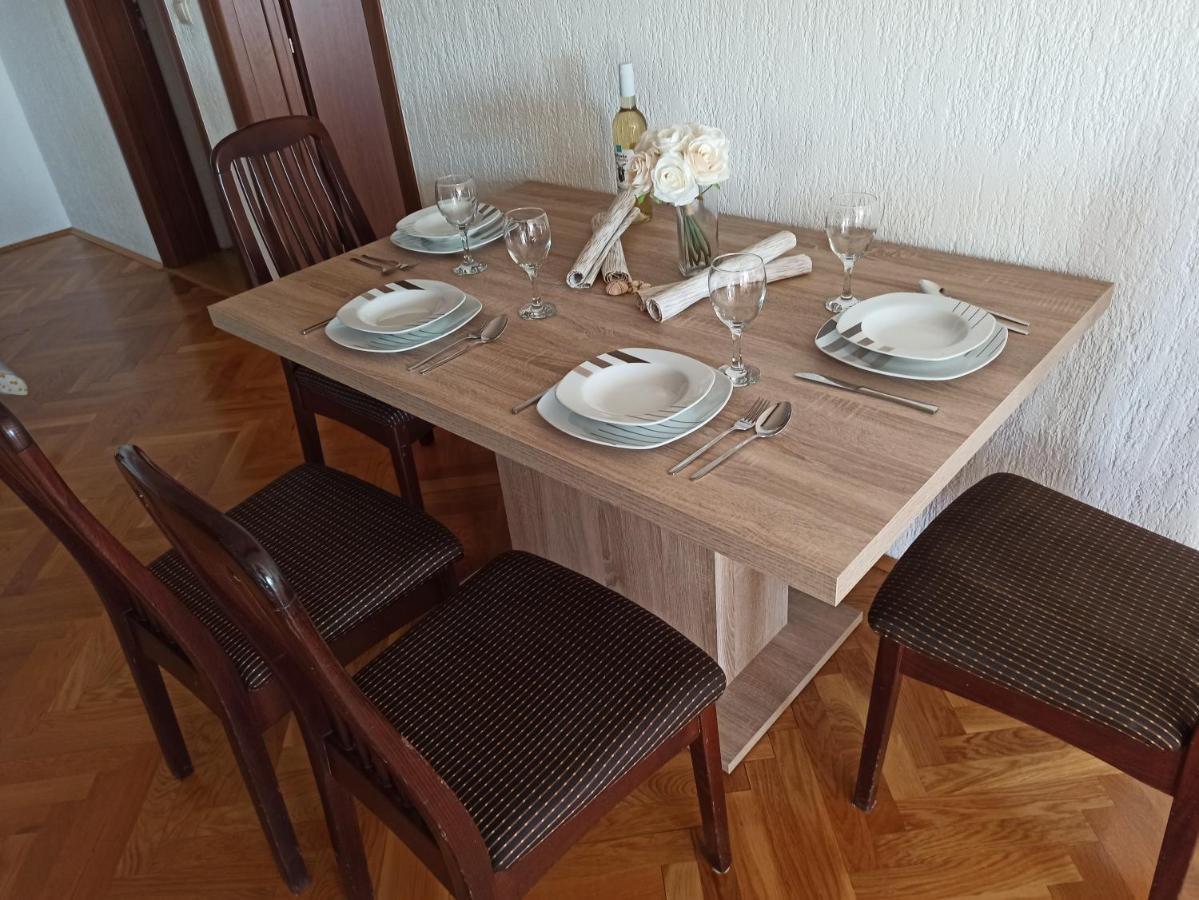 Villa Rea Малинска Екстериор снимка