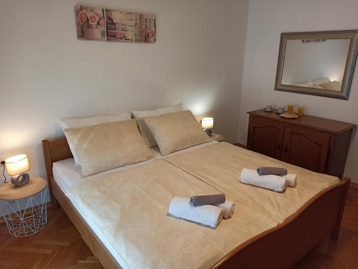 Villa Rea Малинска Екстериор снимка
