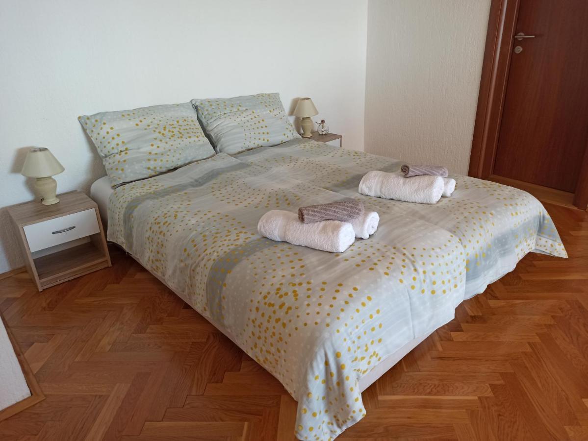Villa Rea Малинска Екстериор снимка