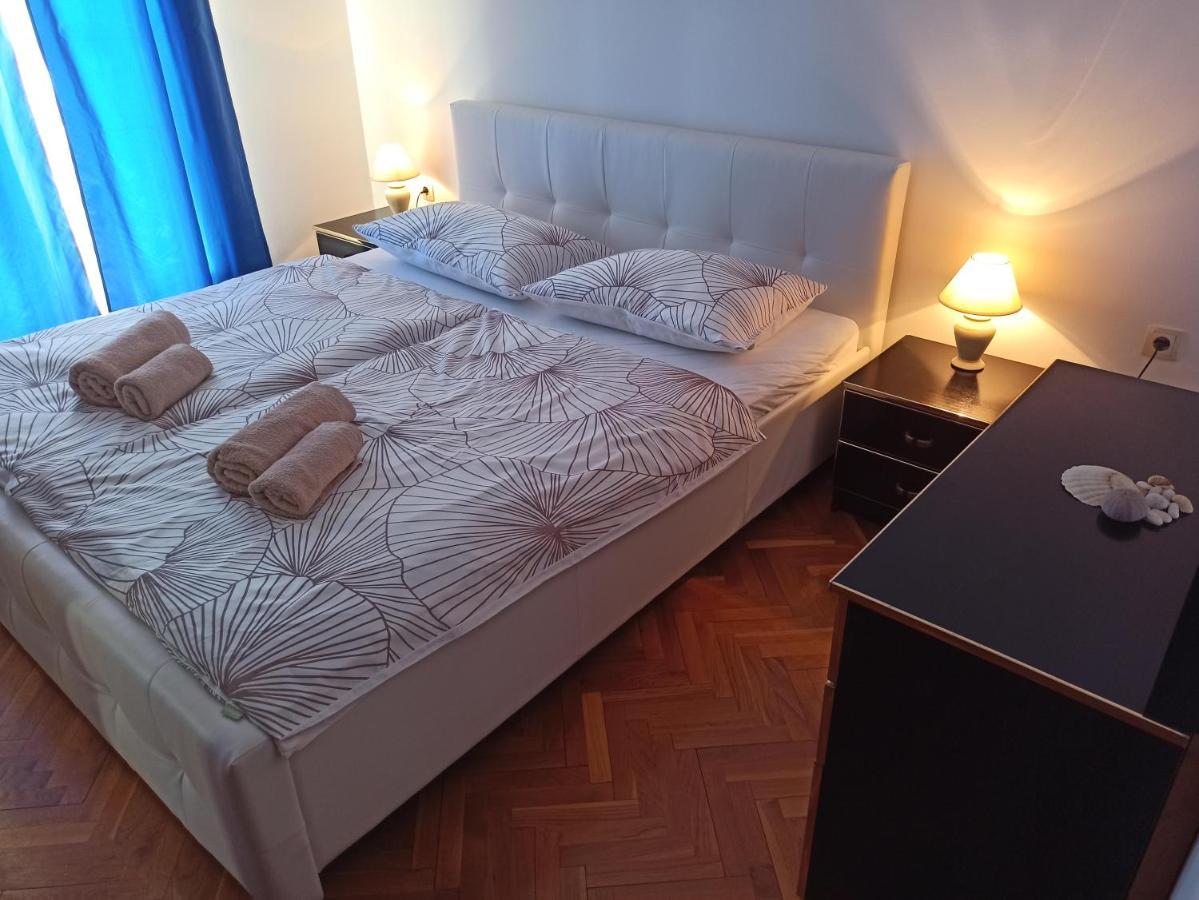 Villa Rea Малинска Екстериор снимка