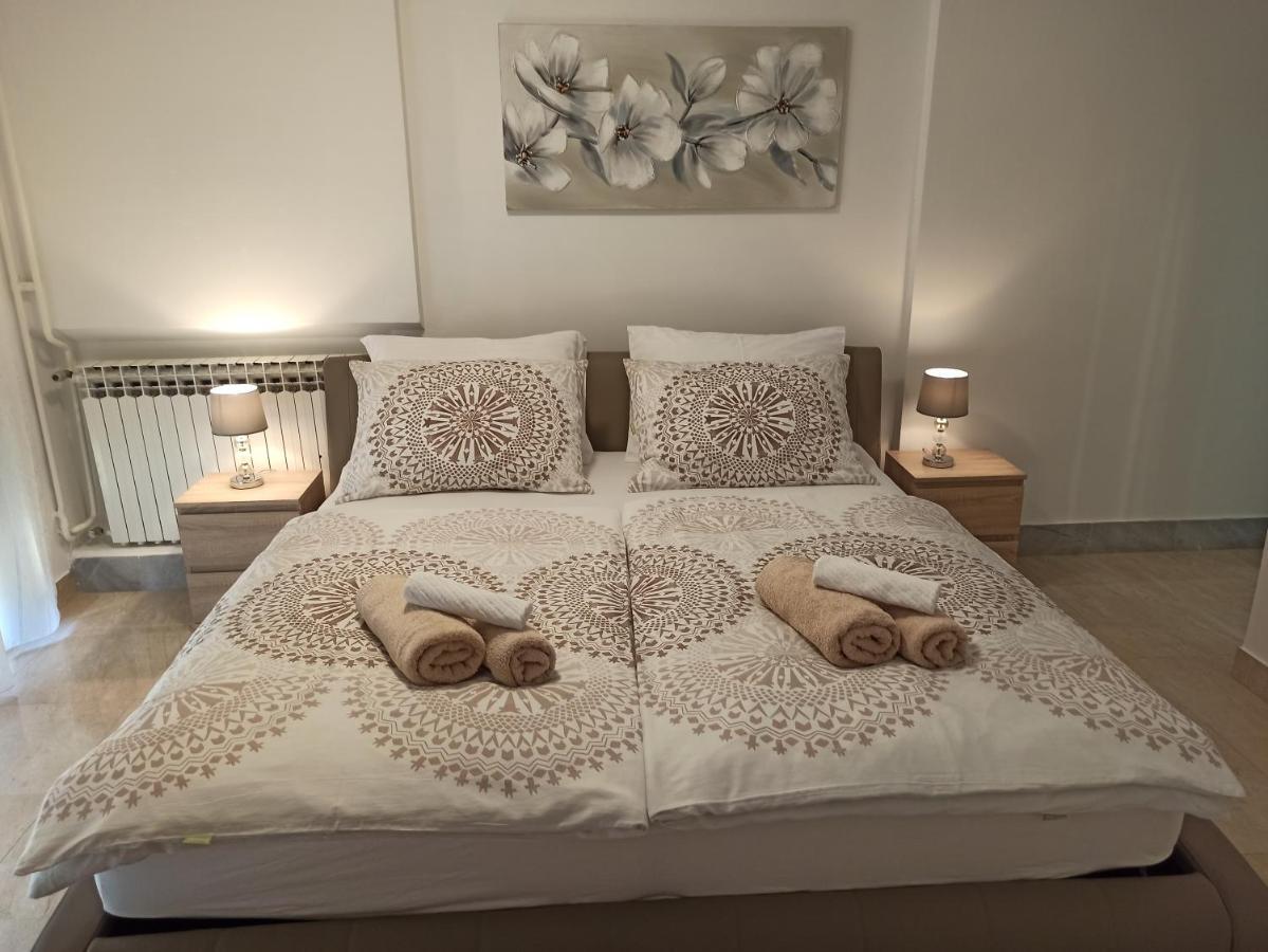 Villa Rea Малинска Екстериор снимка