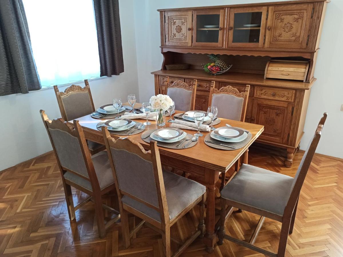 Villa Rea Малинска Екстериор снимка