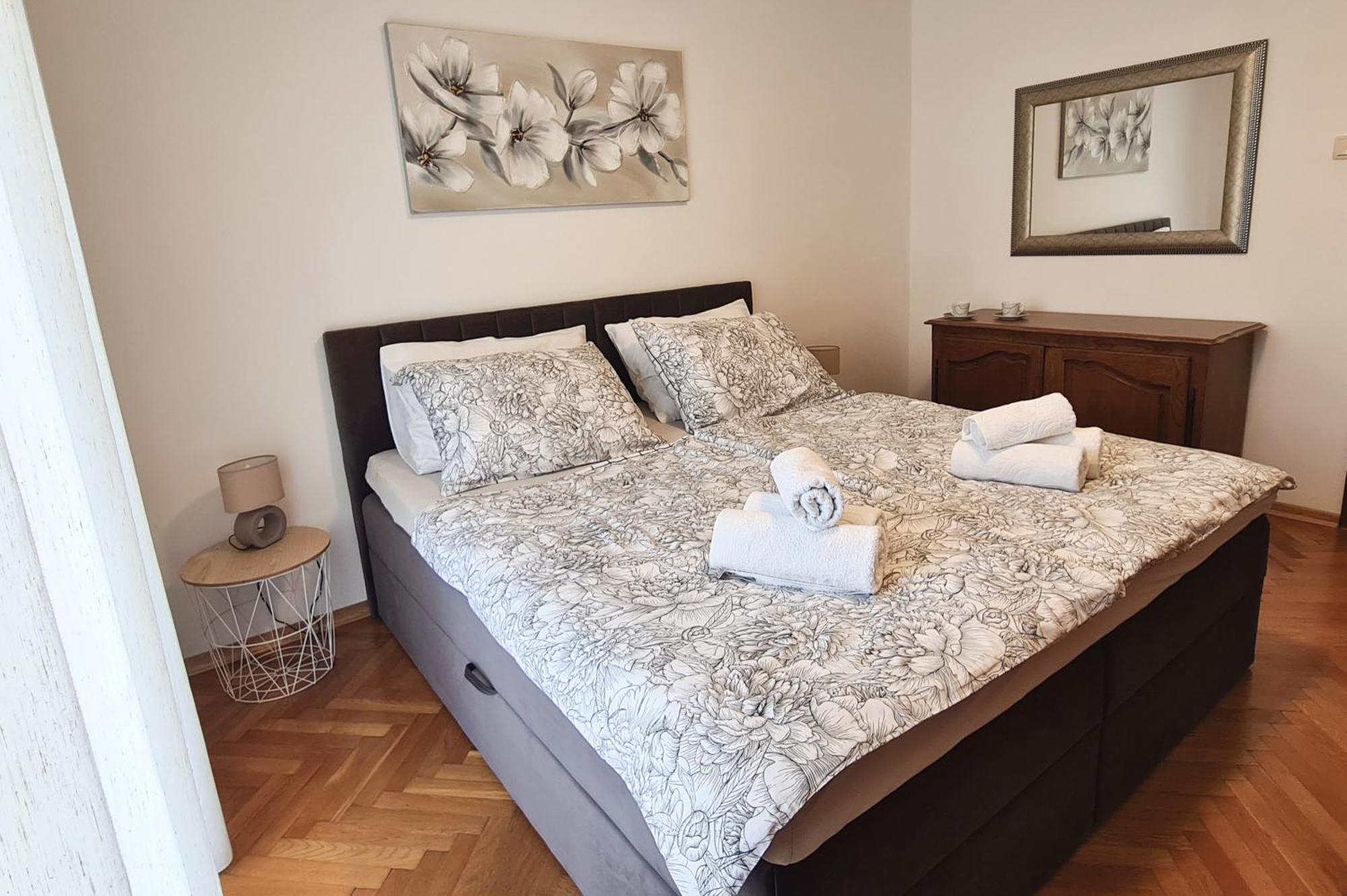 Villa Rea Малинска Екстериор снимка