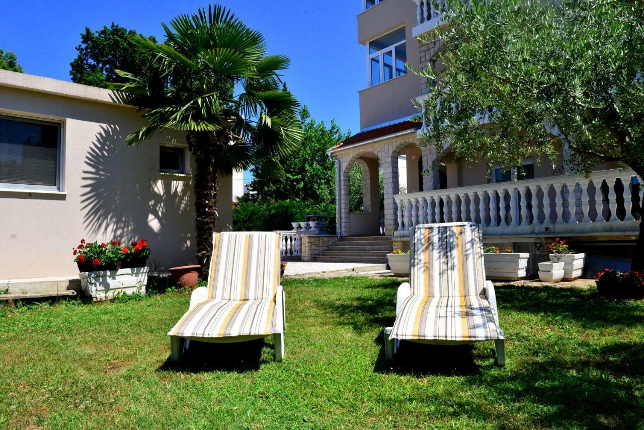 Villa Rea Малинска Екстериор снимка